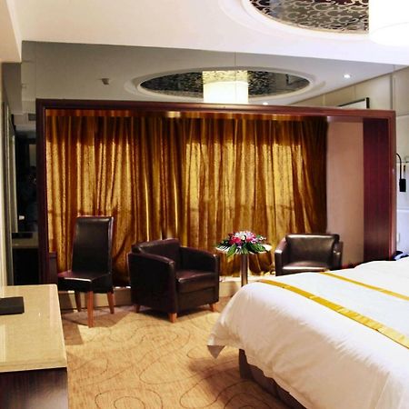 Friend Hotel Shanghai Bagian luar foto
