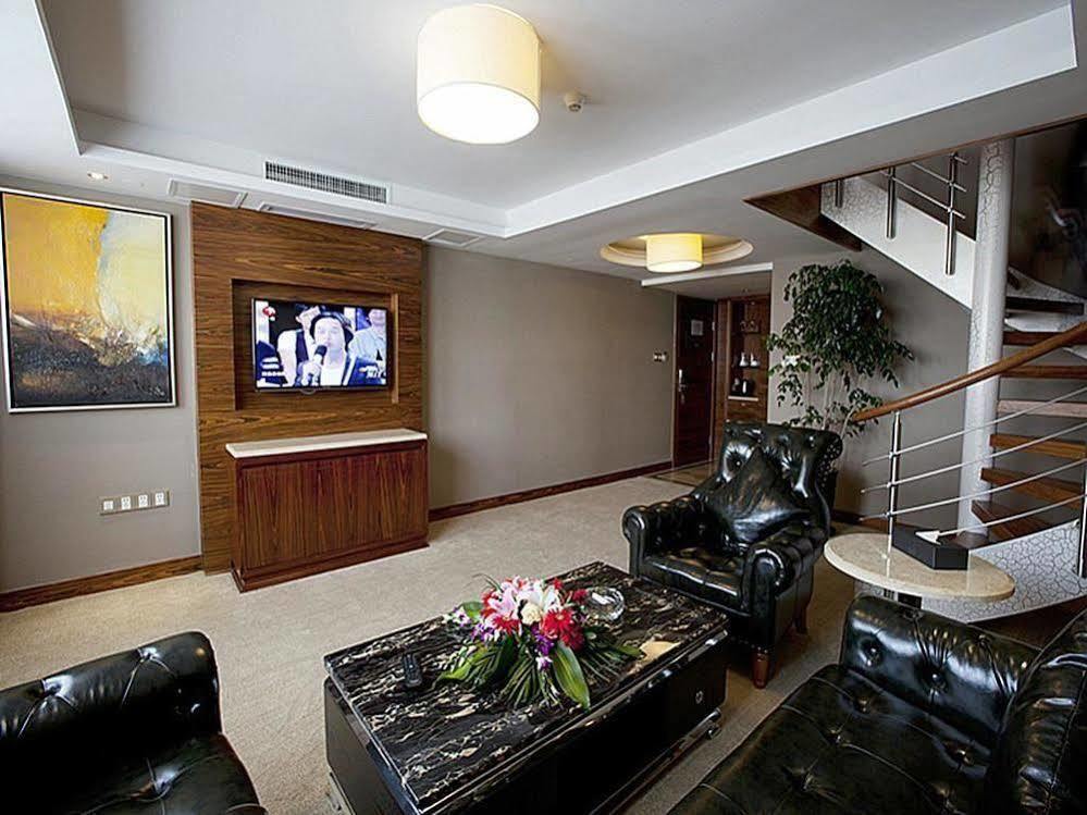 Friend Hotel Shanghai Bagian luar foto