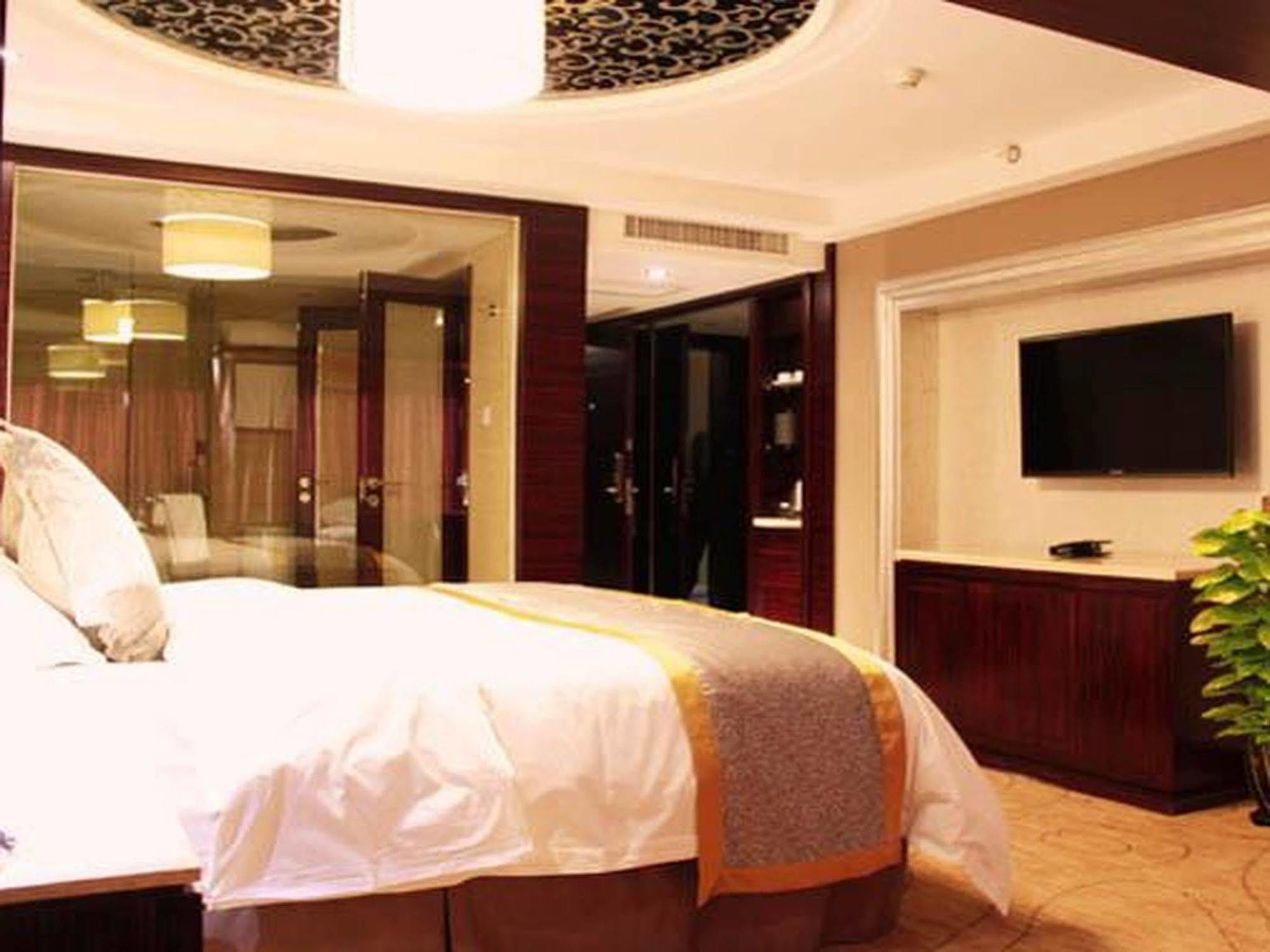 Friend Hotel Shanghai Bagian luar foto