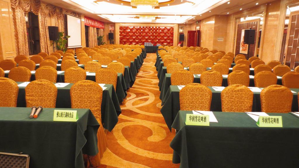 Friend Hotel Shanghai Bagian luar foto