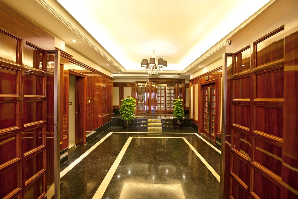 Friend Hotel Shanghai Bagian luar foto