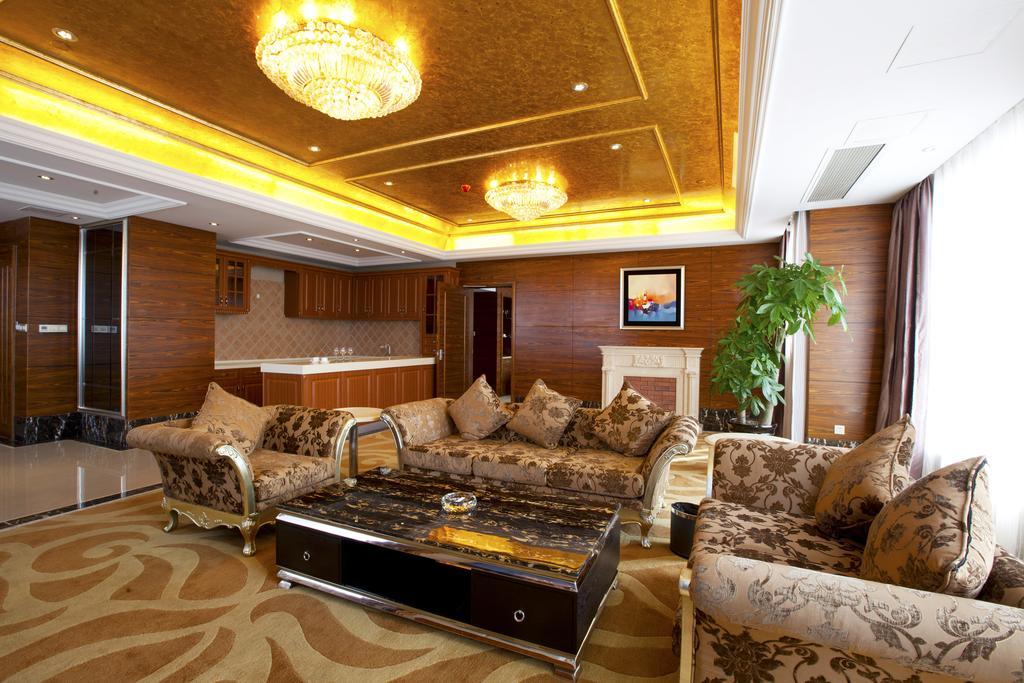 Friend Hotel Shanghai Bagian luar foto