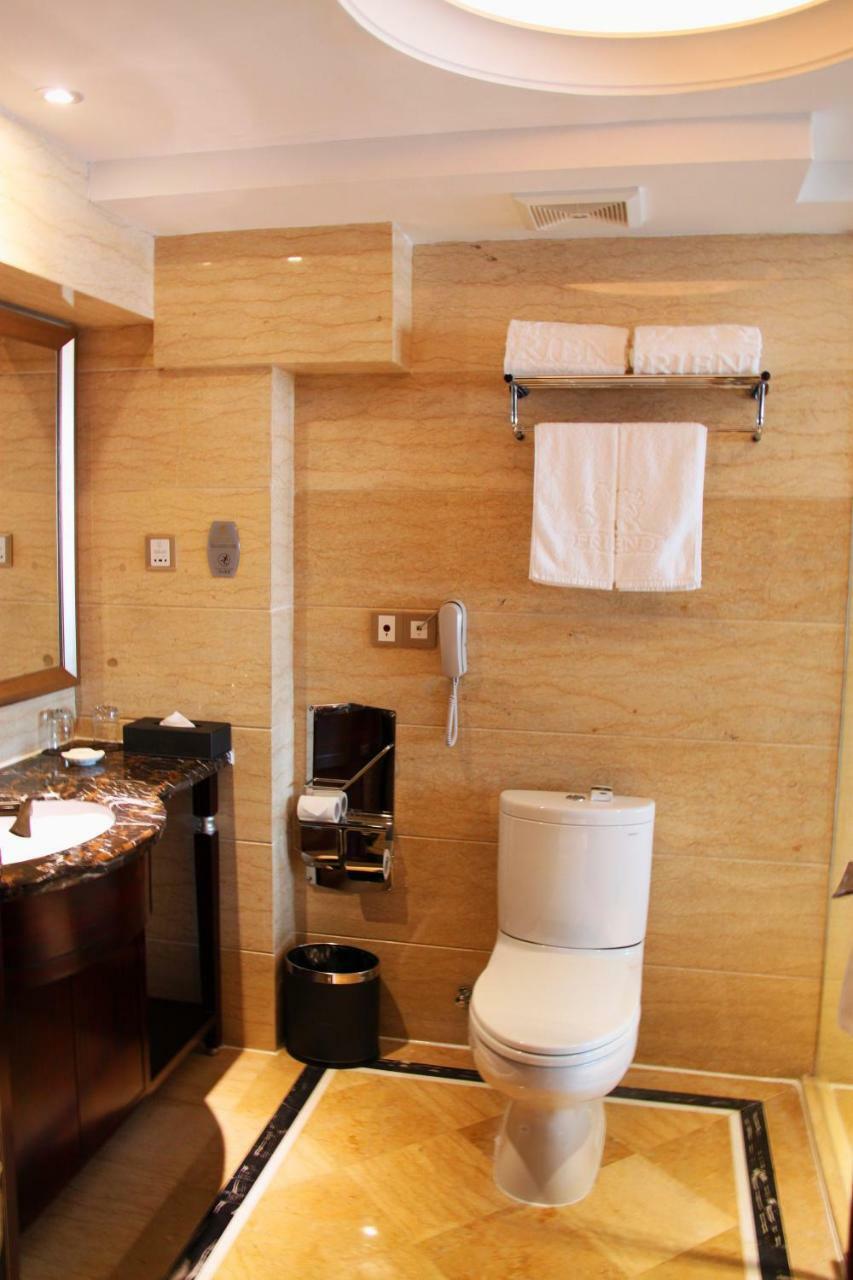 Friend Hotel Shanghai Bagian luar foto