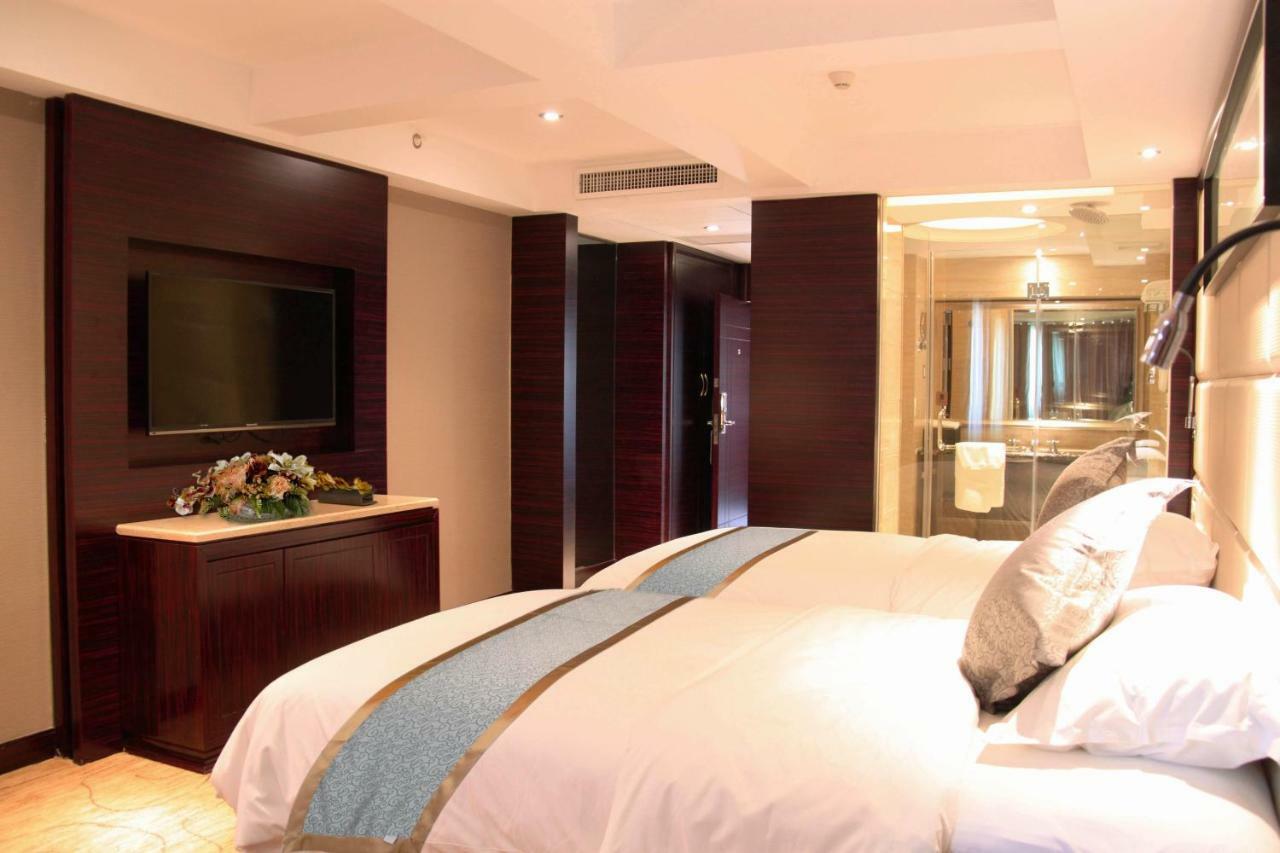Friend Hotel Shanghai Bagian luar foto